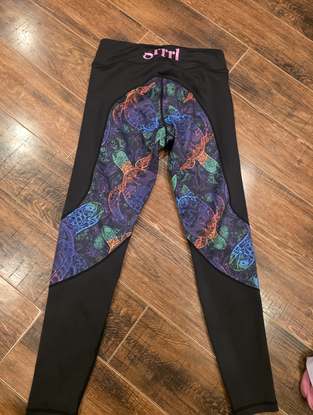 GRRRL leggings